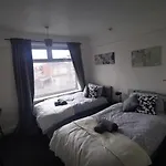 Peaceful Stay Near Derby City Centre Room 3